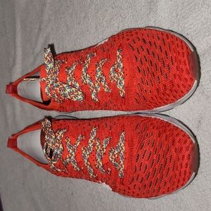 Women Nike Air Zoom Fearless FK City, Bright Crimson/white